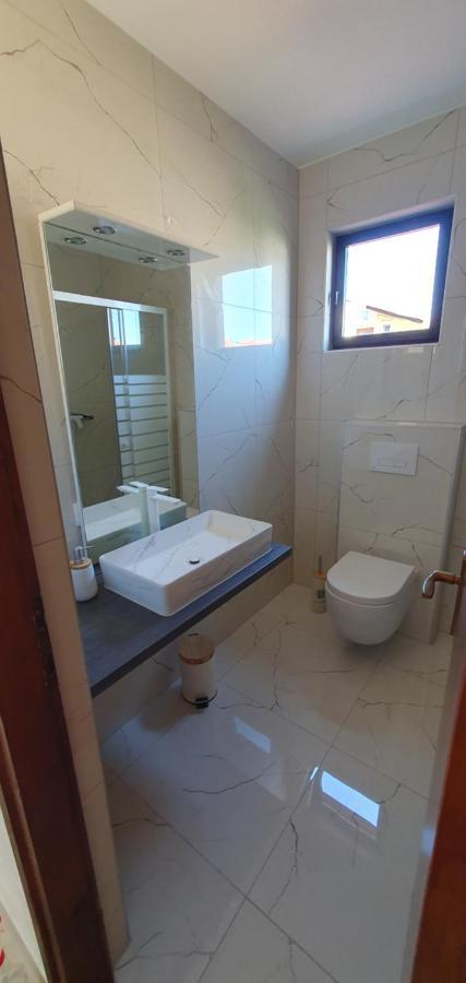 Pine Tree Apartment Vodice Zewnętrze zdjęcie