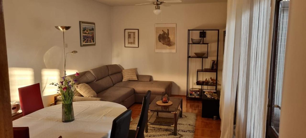 Pine Tree Apartment Vodice Zewnętrze zdjęcie