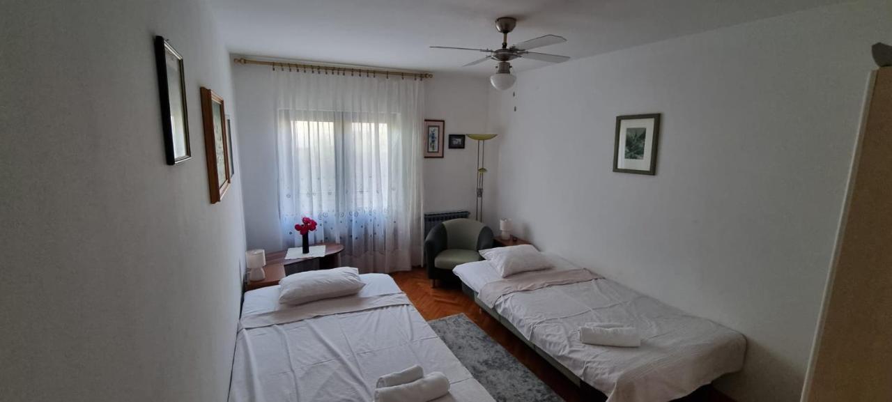 Pine Tree Apartment Vodice Zewnętrze zdjęcie